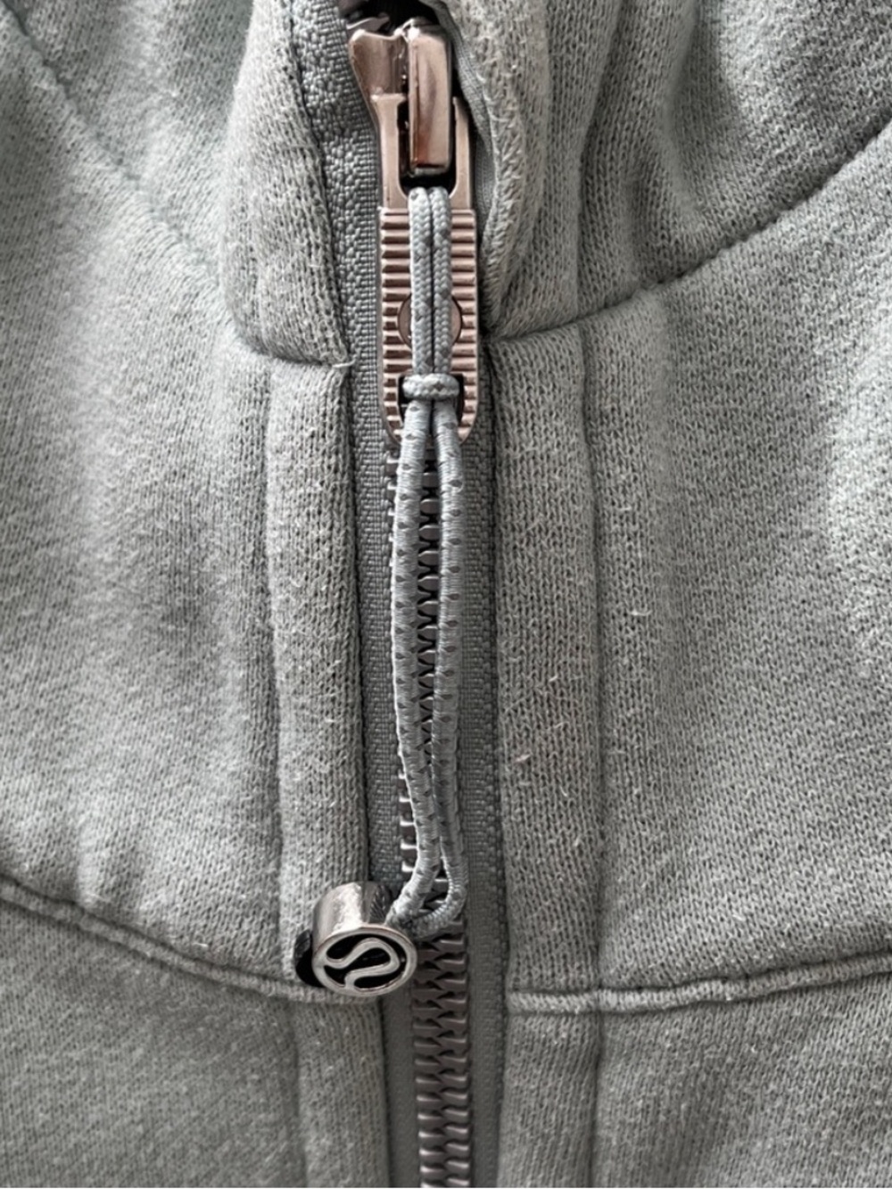 Lululemon Green Full-Zip Scuba Hoodie | Size 6 - Picture 6 of 6